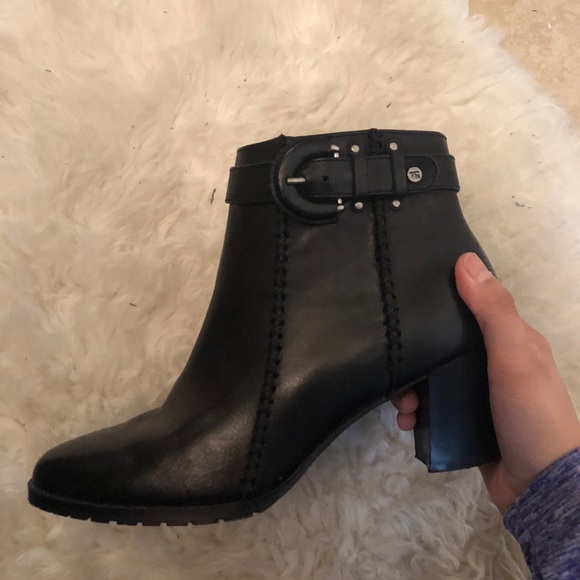 Ankle booties - Picture 1 of 5